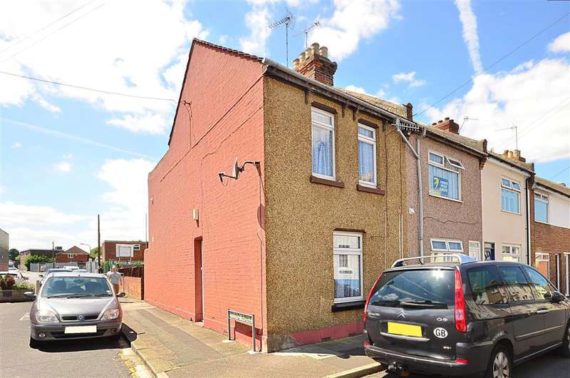 2&nbsp;Bedroom&nbsp;End of Ter...